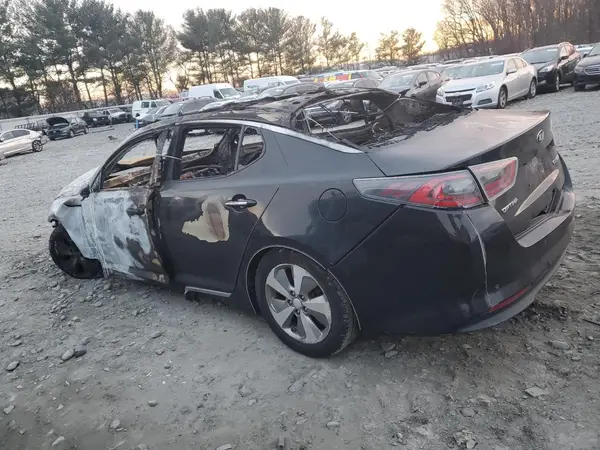 KNAGN4AD6G5098938 2016 KIA OPTIMA - Image 2