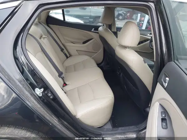 KNAGN4AD7G5091934 2016 KIA OPTIMA - Image 8