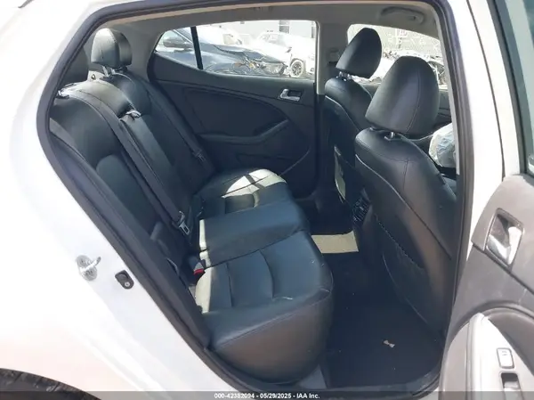 KNAGN4AD7G5094042 2016 KIA OPTIMA - Image 8