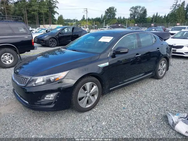 KNAGN4AD7G5098656 2016 KIA OPTIMA - Image 2