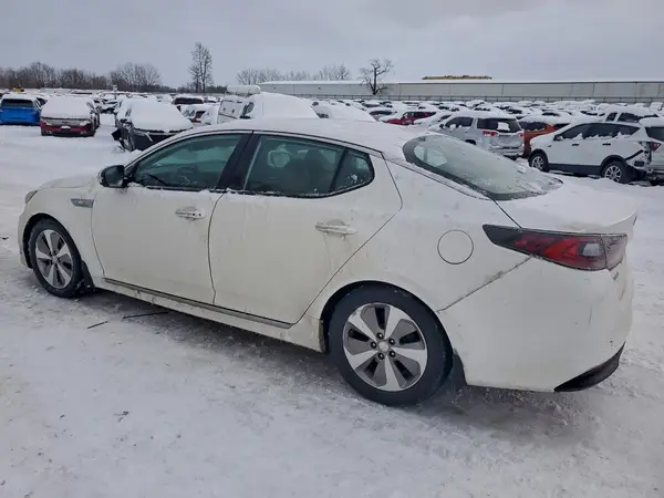 KNAGN4AD8G5091909 2016 KIA OPTIMA - Image 2