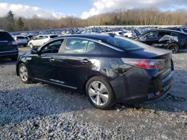 KNAGN4AD8G5092056 2016 KIA OPTIMA - Image 2