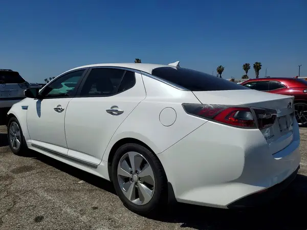 KNAGN4AD8G5093370 2016 KIA OPTIMA - Image 2