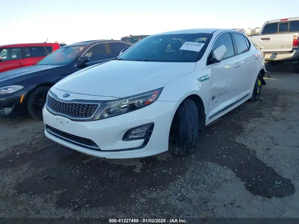 KNAGN4AD8G5093952 2016 KIA OPTIMA - Image 2