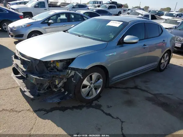 KNAGN4AD8G5098519 2016 KIA OPTIMA - Image 2
