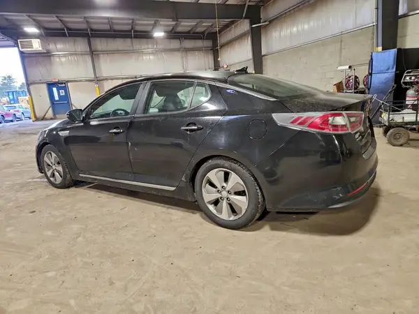 KNAGN4AD8G5098925 2016 KIA OPTIMA - Image 2