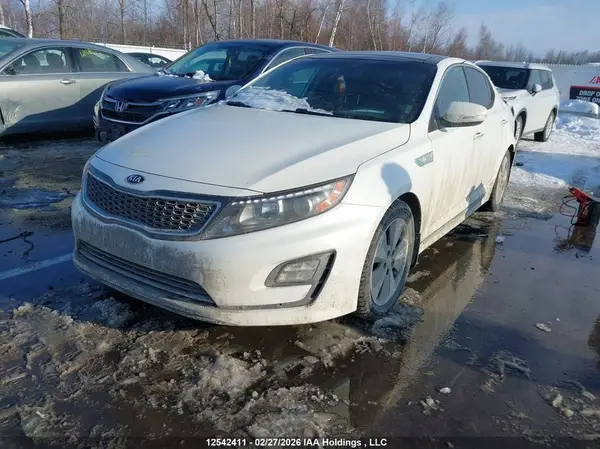KNAGN4AD8G5099377 2016 KIA OPTIMA - Image 2