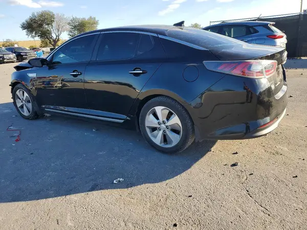 KNAGN4AD9G5091952 2016 KIA OPTIMA - Image 2