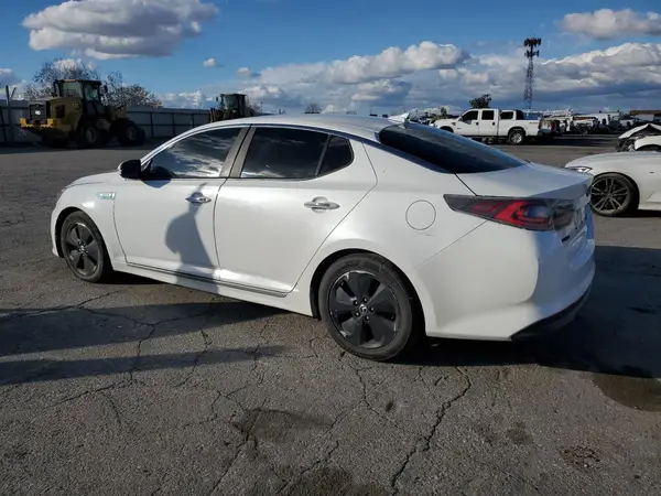 KNAGN4AD9G5093250 2016 KIA OPTIMA - Image 2
