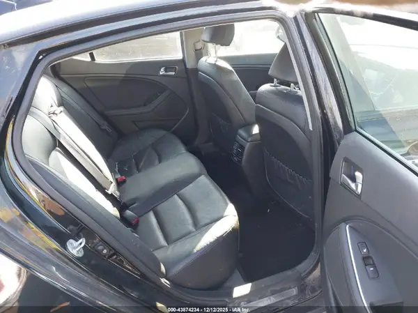 KNAGN4AD9G5098318 2016 KIA OPTIMA - Image 8