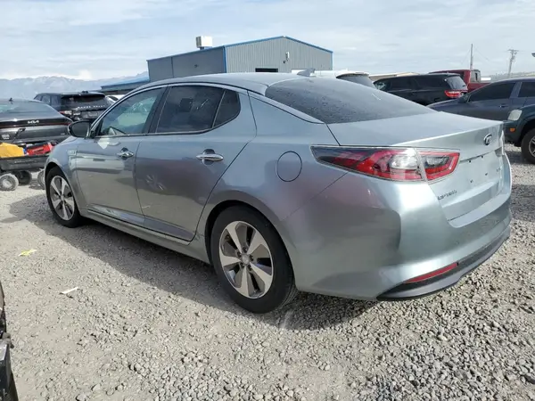 KNAGN4AD9G5099288 2016 KIA OPTIMA - Image 2