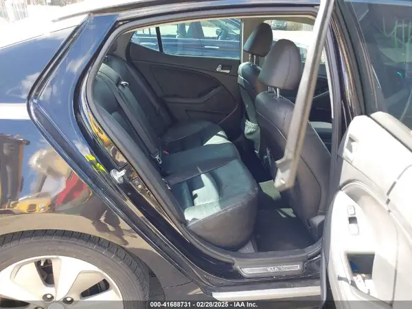 KNAGN4ADXG5092799 2016 KIA OPTIMA - Image 8