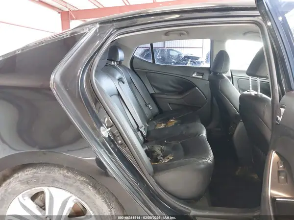 KNAGN4ADXG5093838 2016 KIA OPTIMA - Image 8