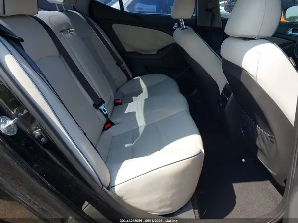 KNAGN4ADXG5094424 2016 KIA OPTIMA - Image 8