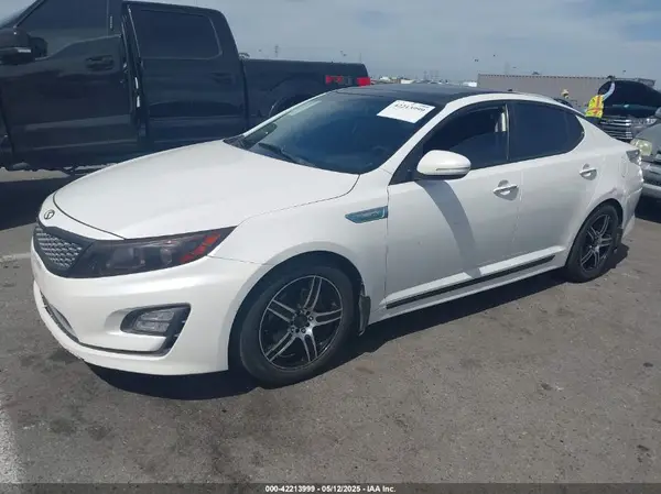 KNAGN4ADXG5098506 2016 KIA OPTIMA - Image 2