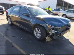 KNAGT4L30G5077092 2016 KIA OPTIMA