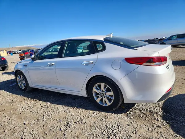 KNAGT4L30G5084365 2016 KIA OPTIMA - Image 2