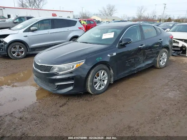 KNAGT4L30G5106008 2016 KIA OPTIMA - Image 2