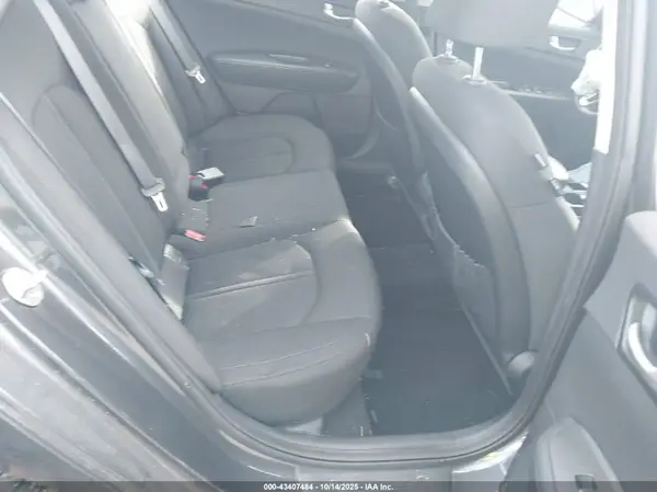 KNAGT4L30G5109152 2016 KIA OPTIMA - Image 8