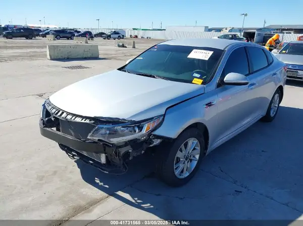 KNAGT4L30H5145960 2017 KIA OPTIMA - Image 2