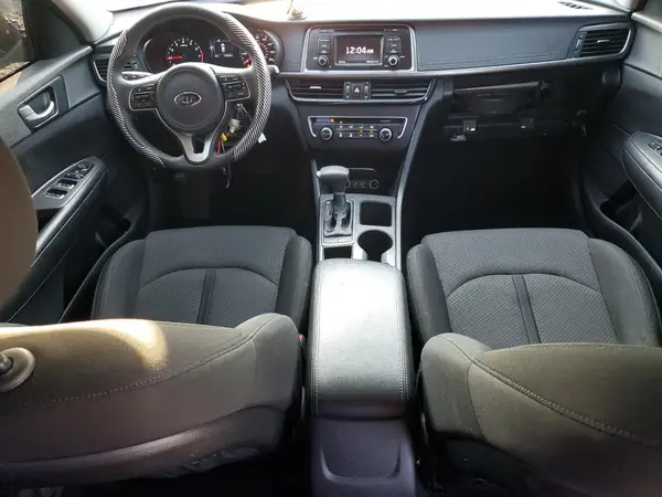 KNAGT4L30H5172463 2017 KIA OPTIMA - Image 8