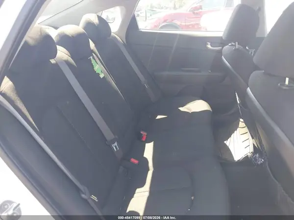 KNAGT4L30J5216676 2018 KIA OPTIMA - Image 8