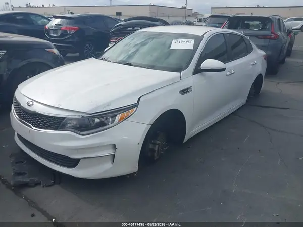 KNAGT4L30J5218279 2018 KIA OPTIMA - Image 2