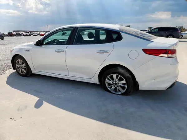 KNAGT4L31G5070748 2016 KIA OPTIMA - Image 2