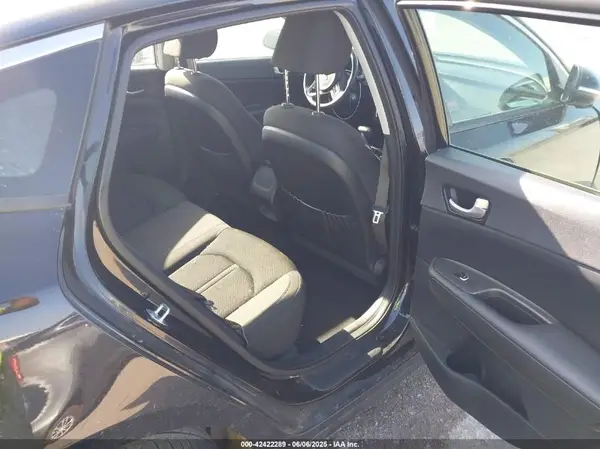KNAGT4L31G5103778 2016 KIA OPTIMA - Image 8