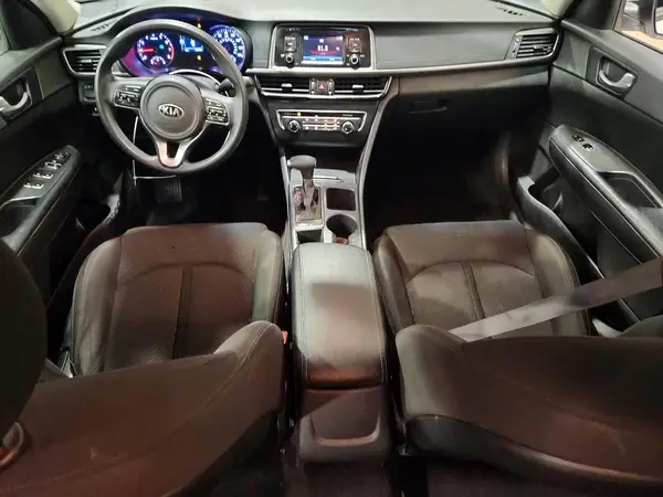 KNAGT4L31H5137852 2017 KIA OPTIMA - Image 8
