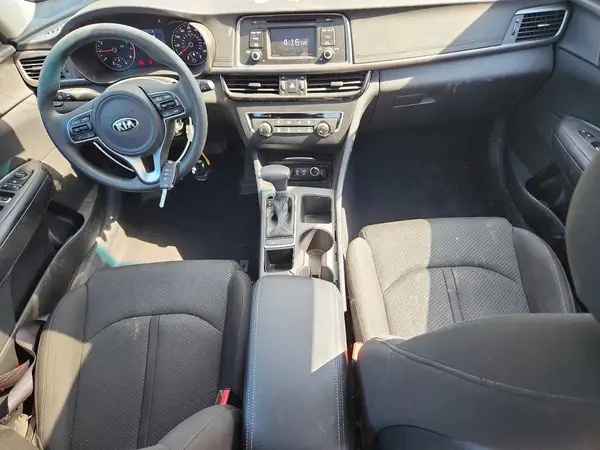 KNAGT4L31H5150035 2017 KIA OPTIMA - Image 8