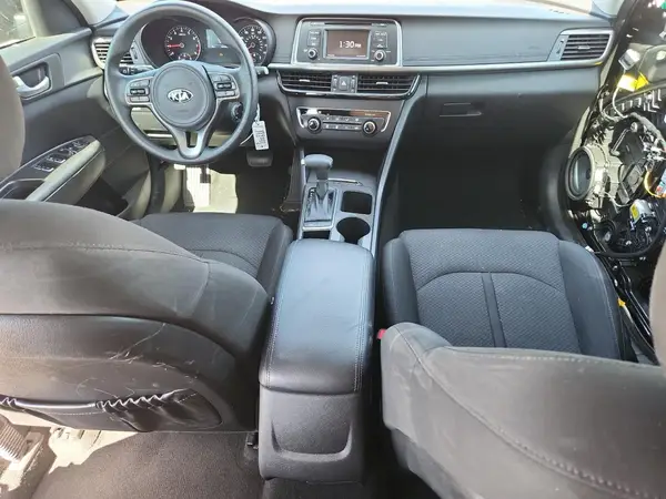 KNAGT4L31H5159690 2017 KIA OPTIMA - Image 8