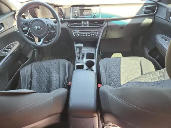 KNAGT4L31H5170723 2017 KIA OPTIMA - Image 8
