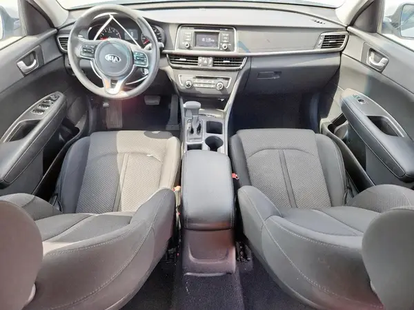 KNAGT4L31H5183360 2017 KIA OPTIMA - Image 8