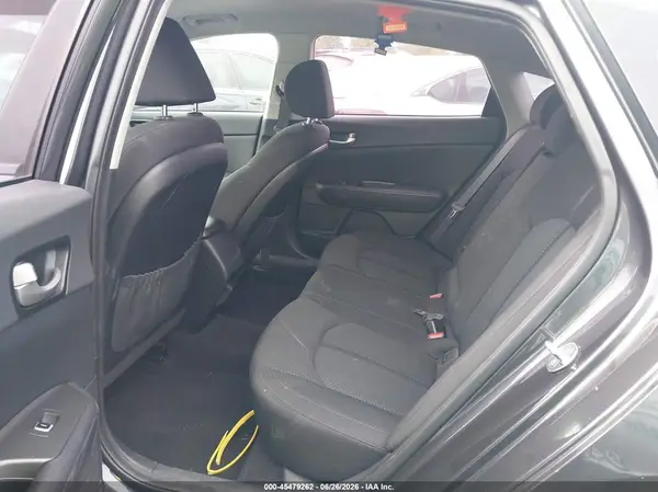 KNAGT4L31J5211678 2018 KIA OPTIMA - Image 8