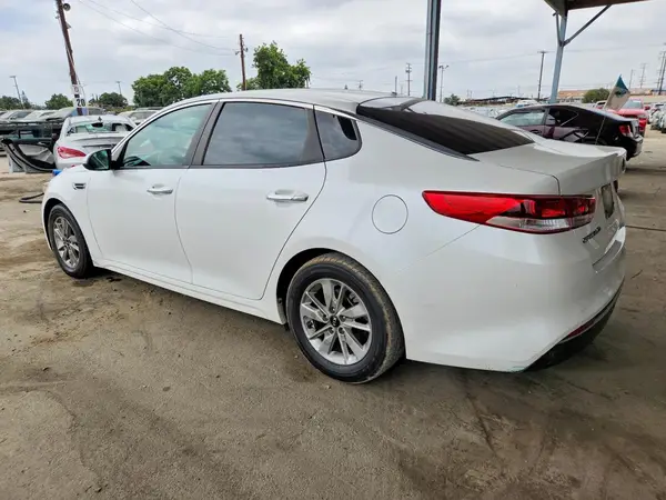 KNAGT4L32G5070970 2016 KIA OPTIMA - Image 2