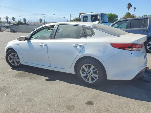 KNAGT4L32G5073805 2016 KIA OPTIMA - Image 2
