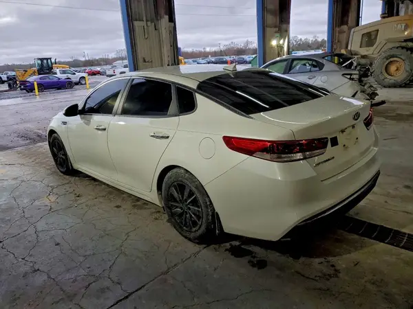 KNAGT4L32G5073951 2016 KIA OPTIMA - Image 2