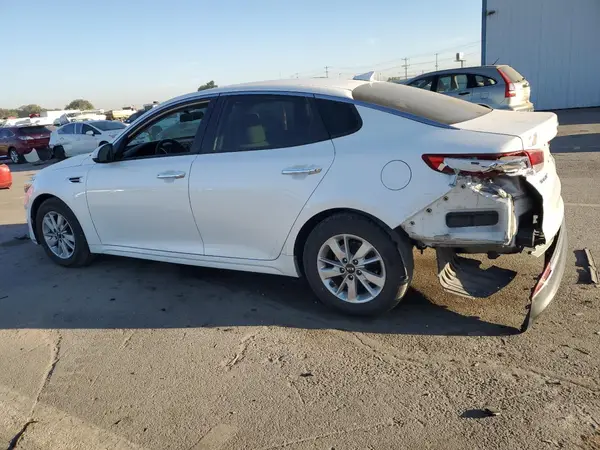 KNAGT4L32G5081595 2016 KIA OPTIMA - Image 2