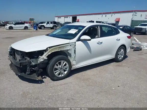 KNAGT4L32G5105846 2016 KIA OPTIMA - Image 2