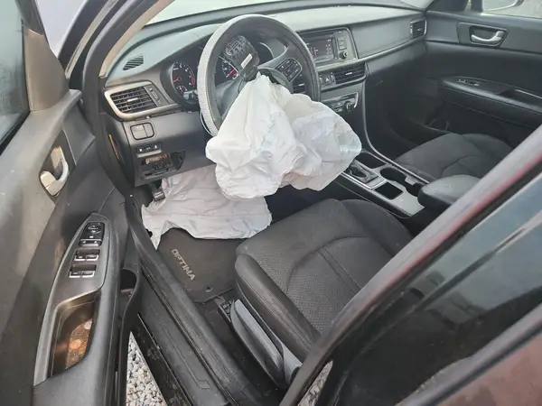 KNAGT4L32G5111033 2016 KIA OPTIMA - Image 8