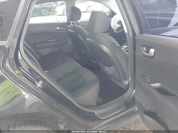 KNAGT4L32G5111503 2016 KIA OPTIMA - Image 8