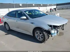 KNAGT4L32G5111677 2016 KIA OPTIMA