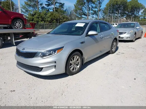 KNAGT4L32H5132305 2017 KIA OPTIMA - Image 2
