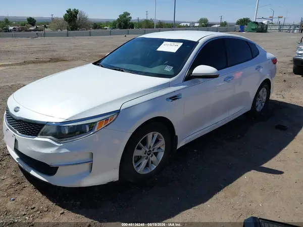 KNAGT4L32H5137813 2017 KIA OPTIMA - Image 2