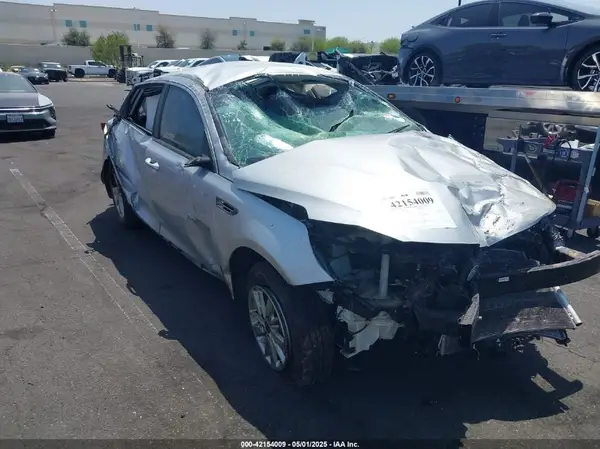KNAGT4L32H5157432 2017 KIA OPTIMA - Image 1