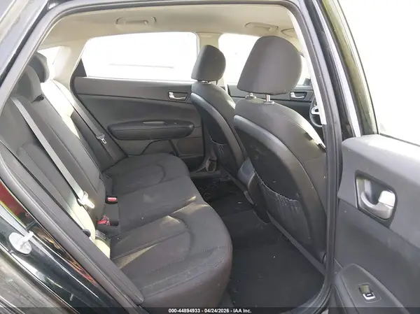 KNAGT4L32H5165451 2017 KIA OPTIMA - Image 8