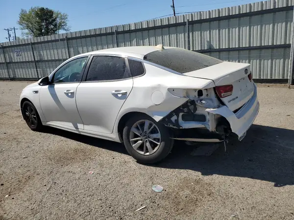 KNAGT4L32J5213844 2018 KIA OPTIMA - Image 2