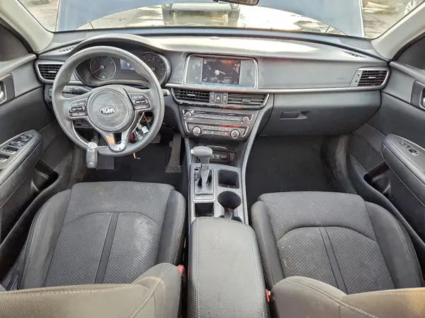 KNAGT4L32J5219448 2018 KIA OPTIMA - Image 8