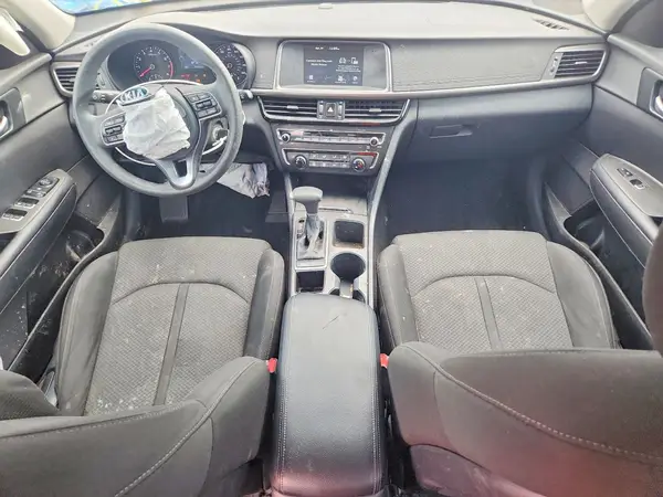 KNAGT4L32J5233835 2018 KIA OPTIMA - Image 8